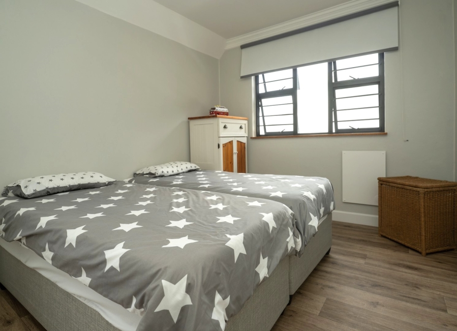 7 Bedroom Property for Sale in Fish Hoek Western Cape